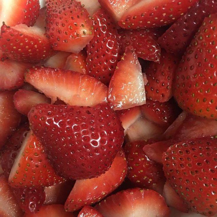 Wholesome Berries: Heirloom Picked Fresh